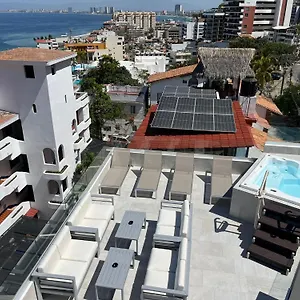 Apartahotel Vidalia - Modern With Rooftop Terrace And Gym, Puerto Vallarta